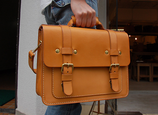 2WAY�V�����_�[�o�b�OB-3-M