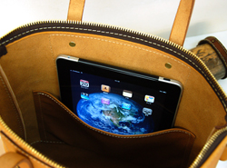ウェリントン・ファスナートート(C-151) i-Pad