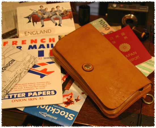 Travel Wallet �g���x���E�H���b�g