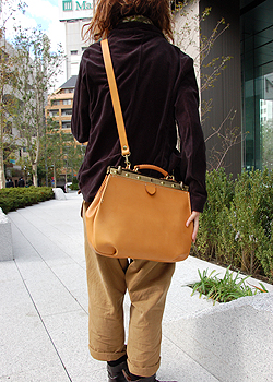 Panto Frame(�p���^�t���[��)�V���[�Y�uGather Shoulder�i�M���U�[�V�����_�[�j�v�@SY�V�����_�[
