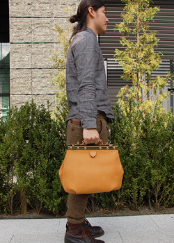 Panto Frame(�p���^�t���[��)�V���[�Y�uGather Shoulder�i�M���U�[�V�����_�[�j�v�@SY�莝��