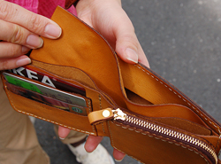 Titi wallet�i�`�`�E�H���b�g�j�@�v�̎d�؂�